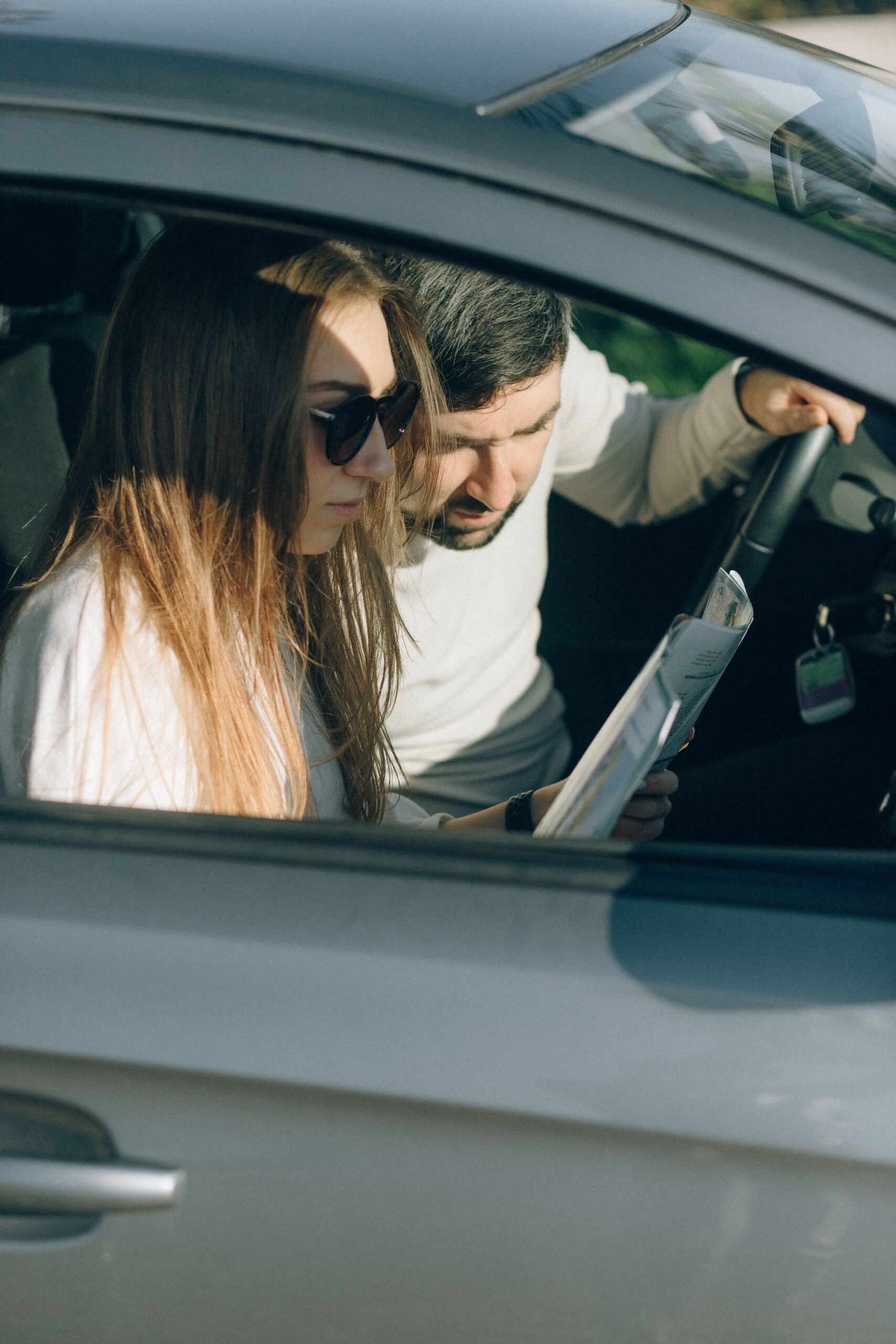 Assurance voiture Renault: les formules idéales pour jeunes conducteurs