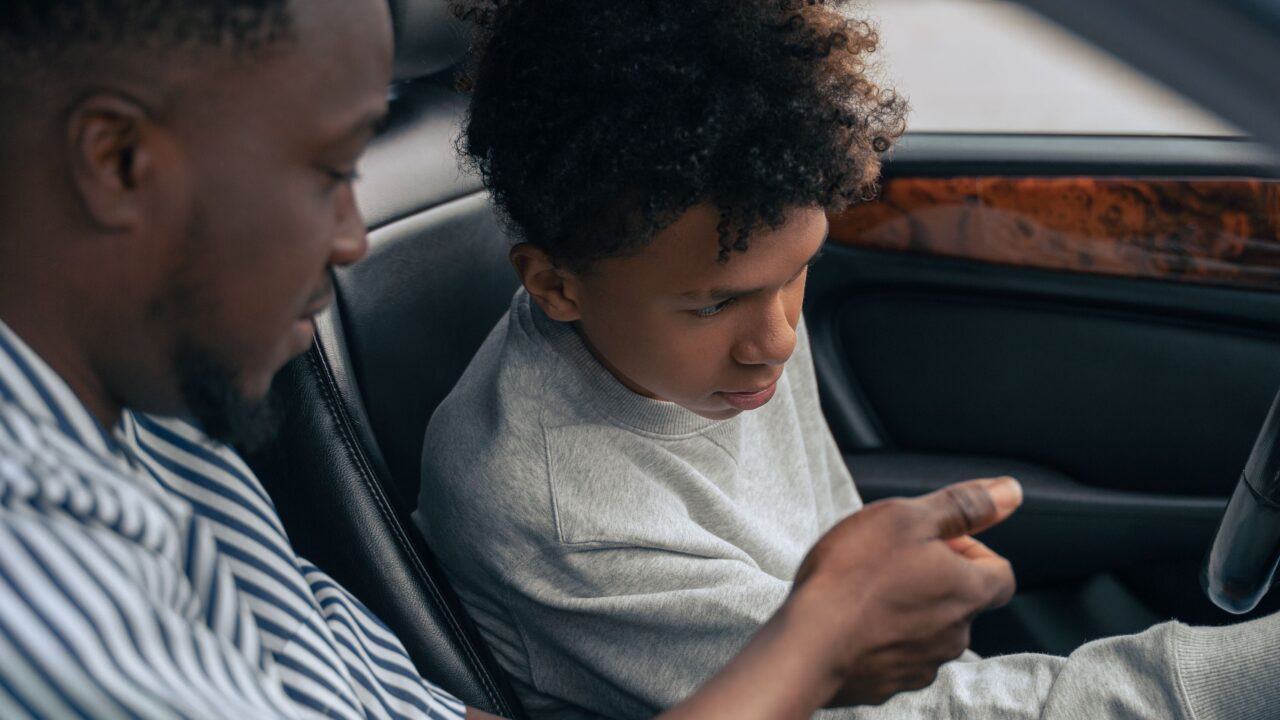 Assurance voiture Renault: les formules idéales pour jeunes conducteurs